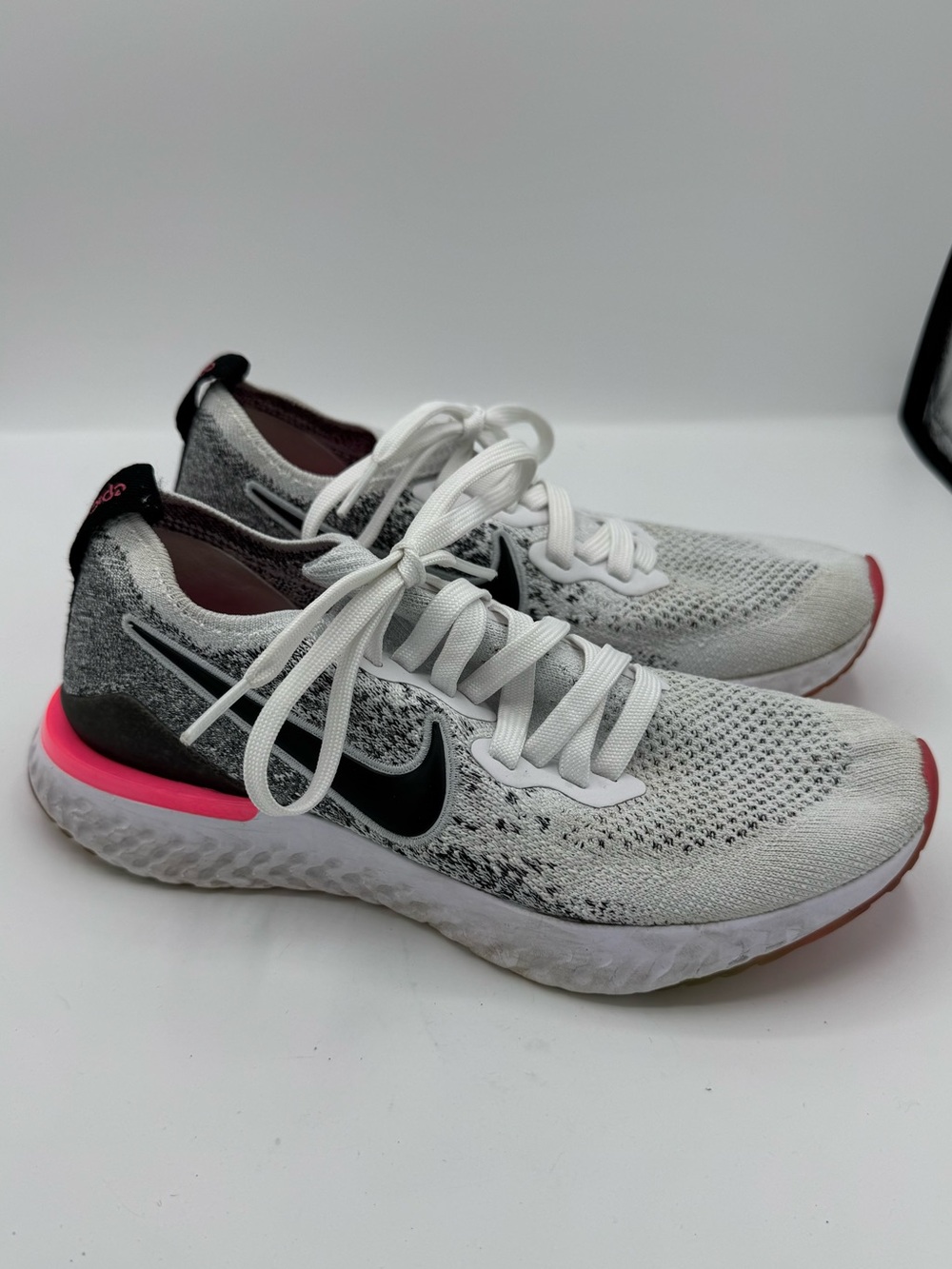 Nike Epic React Flyknit 2 Womens 7 Grey Pink Running Shoes BQ8927-103
